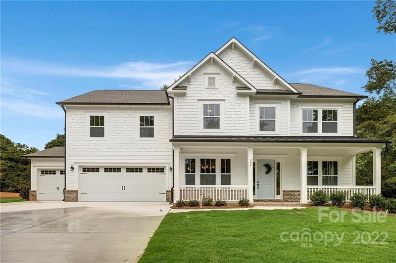 302 Regency Dr, Charlotte, NC 28211