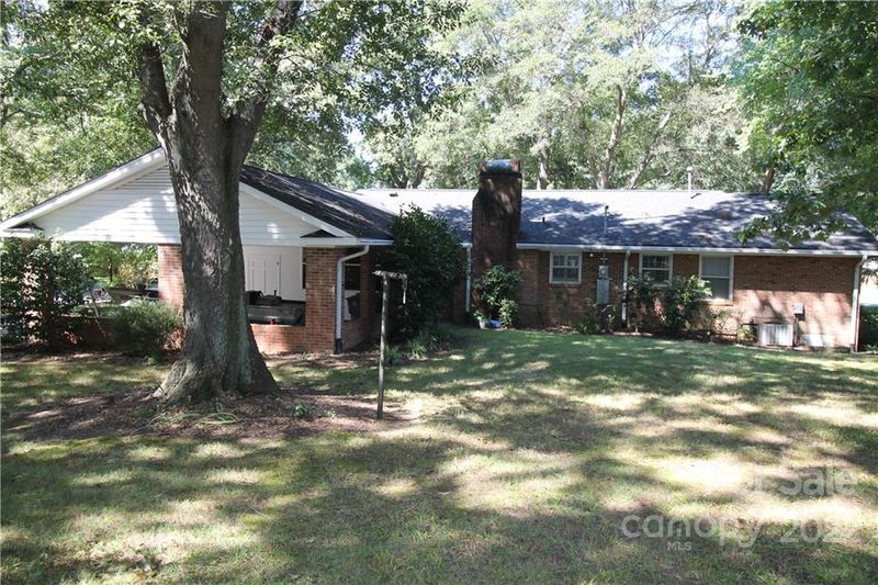 708 Belmorrow Dr, Charlotte, NC 28214