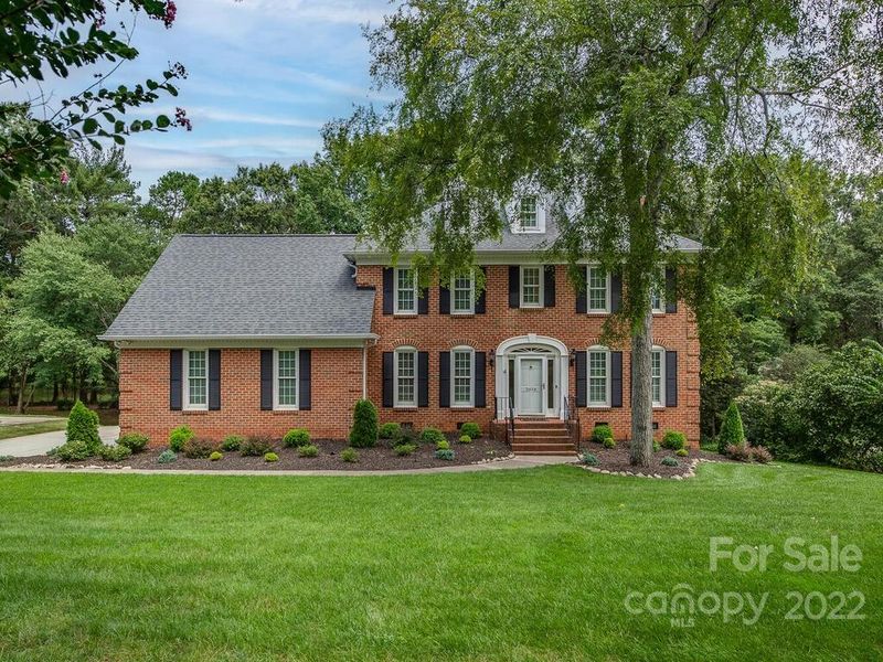 5634 Hillingdon Rd, Charlotte, NC 28226