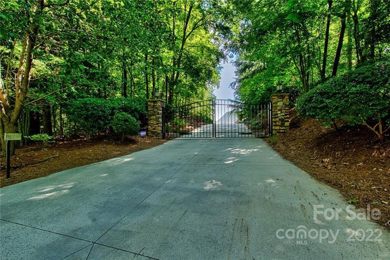 1420 Langdon Rd, Sherrills Ford, NC 28673