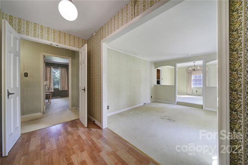 1416 Mcilroy Rd, Charlotte, NC 28212