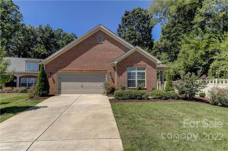 341 Park Pl, Harrisburg, NC 28075