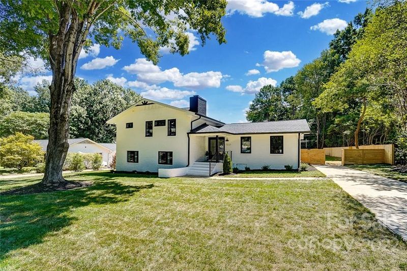7227 Folger Dr, Charlotte, NC 28270
