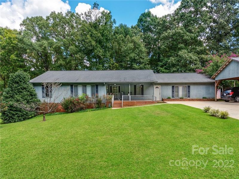 118 Lance St, Mount Holly, NC 28120