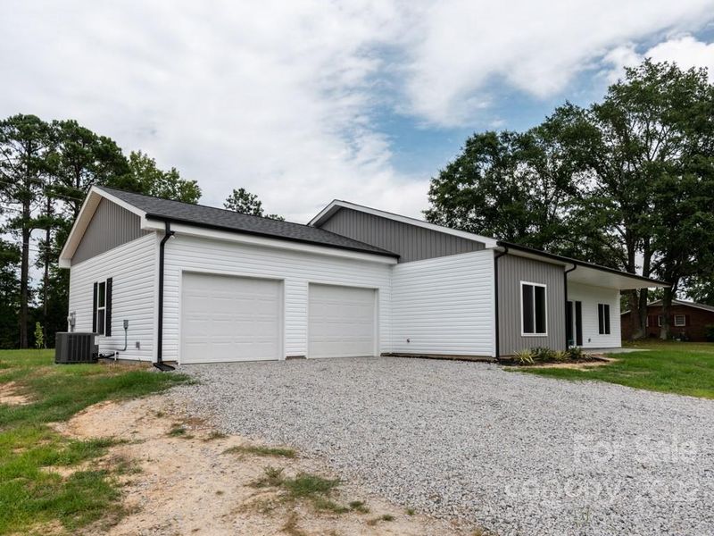 129 Devon Dr, Heath Springs, SC 29058