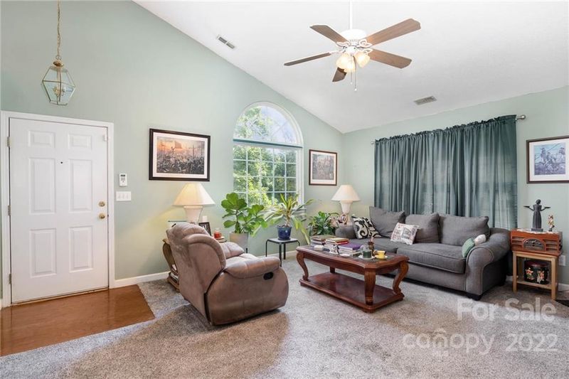 7302 Flodden Field Ct, Charlotte, NC 28217