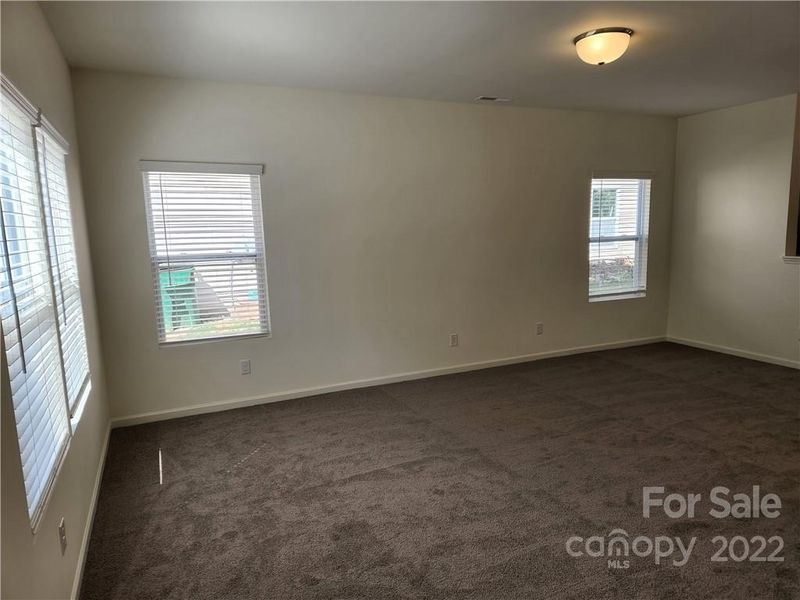 3216 Capitol Dr, Charlotte, NC 28208