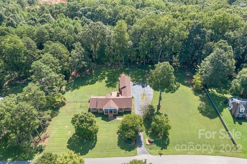 200 Cottonwood Dr, Mount Holly, NC 28120