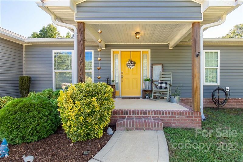 2098 Beamguard Rd, Clover, SC 29710