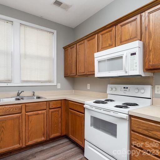 8813 Starnes Randall Rd, Charlotte, NC 28215