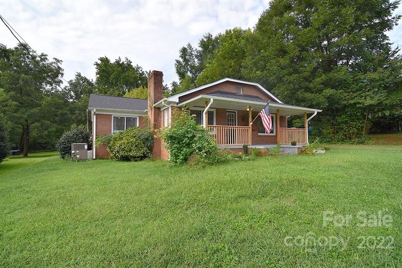 1637 Front St, Statesville, NC 28677