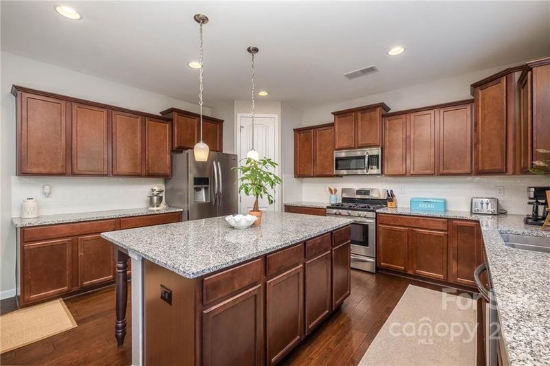 501 American Bittersweet Ln, Belmont, NC 28012