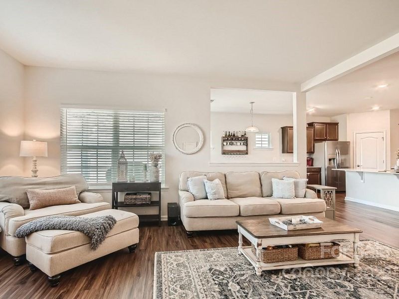 11406 Wrigley Mansion Dr, Charlotte, NC 28273