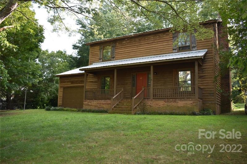 1108 Laurel Woods Dr, Gastonia, NC 28052