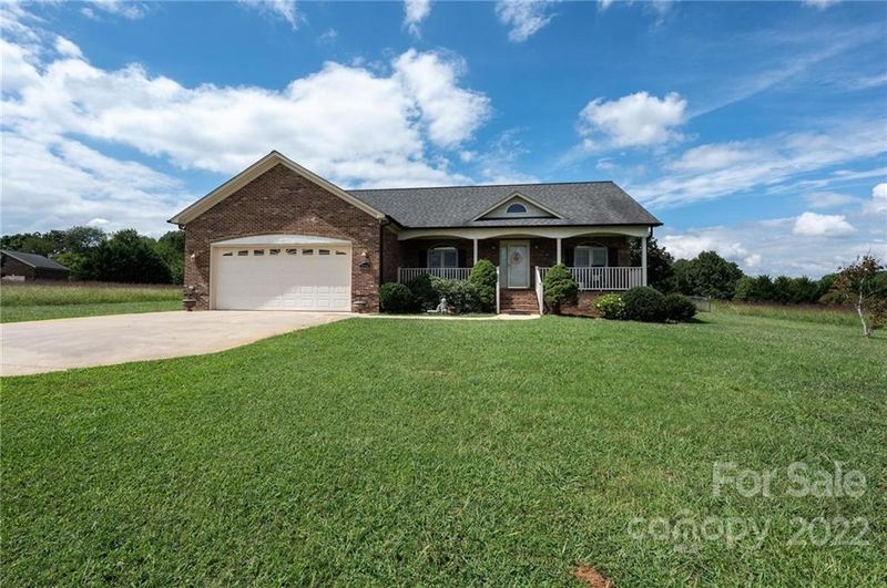 1745 Union Heights Ct, Vale, NC 28168