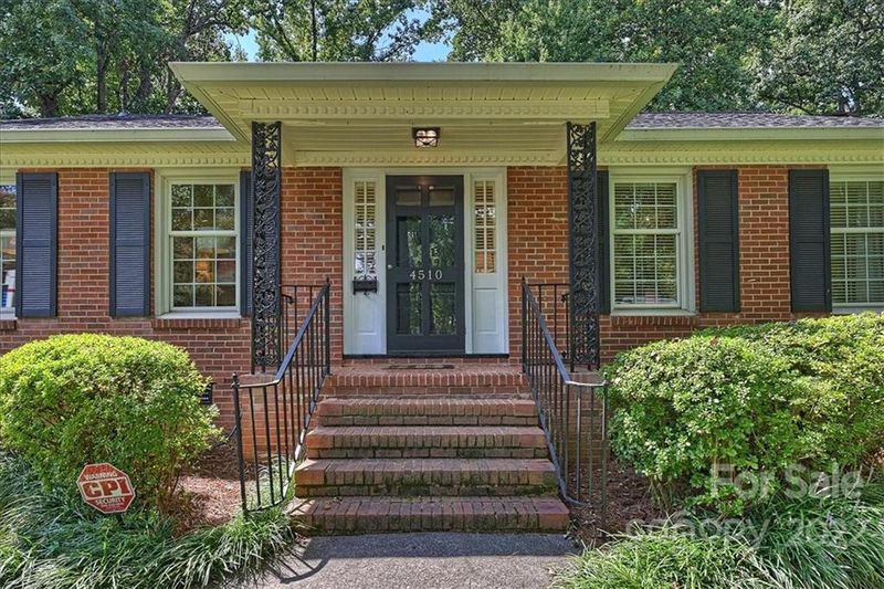 4510 Barwick Rd, Charlotte, NC 28211