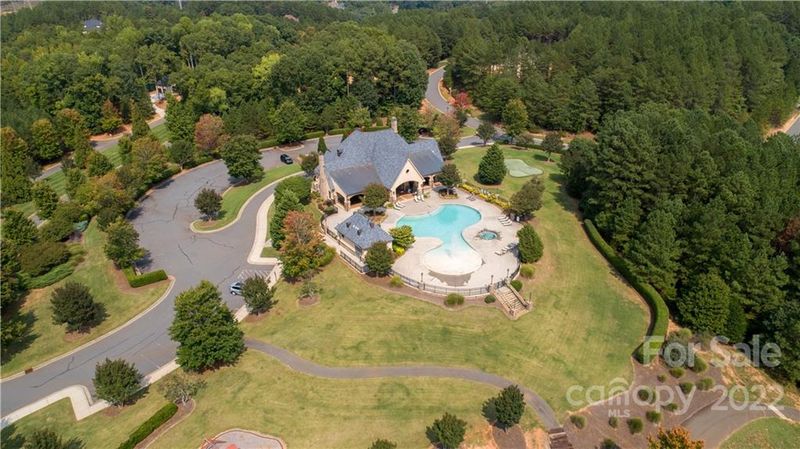 1017 Glade Spring Ct, Belmont, NC 28012