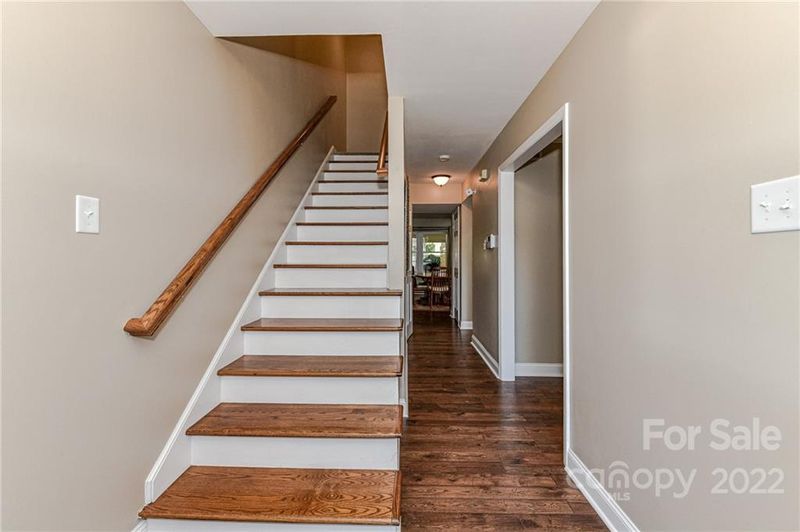 6809 Constitution Ln, Charlotte, NC 28210