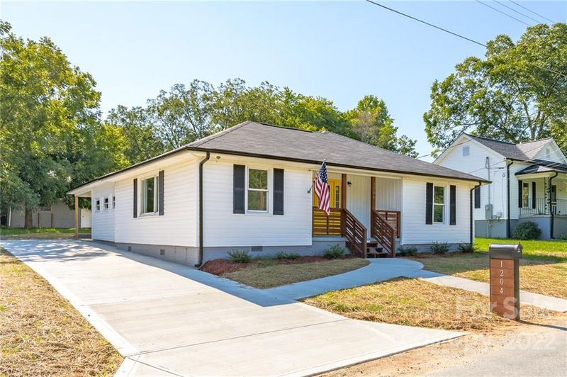 1204 N Walnut St, Kannapolis, NC 28081
