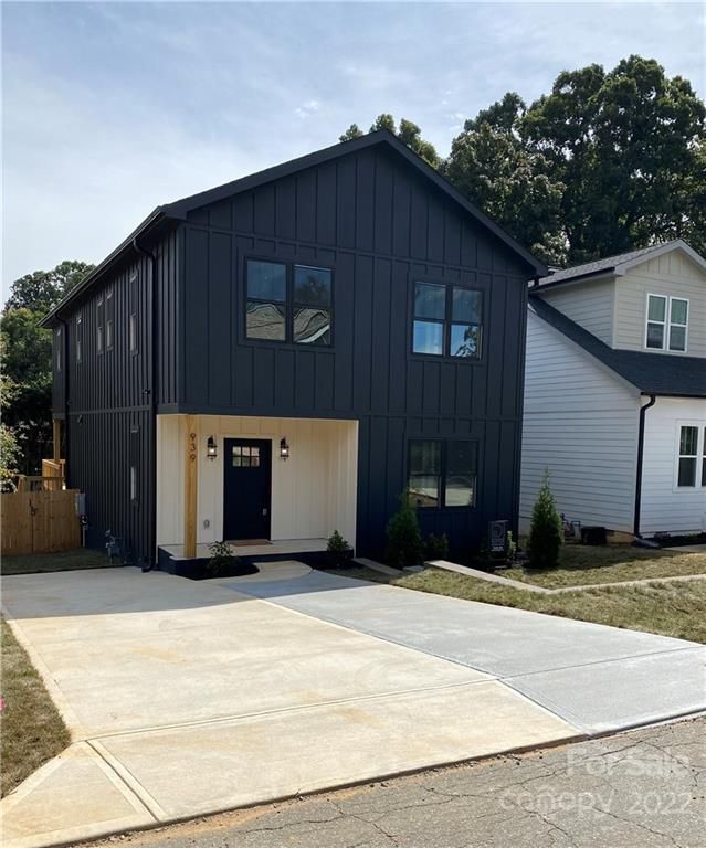 939 Tennyson Dr, Charlotte, NC 28208