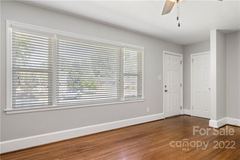 1132 Roanoke Ave, Charlotte, NC 28205