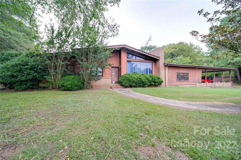 546 W End Rd, Chester, SC 29706
