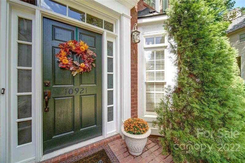 10921 Loudoun Ln, Charlotte, NC 28262