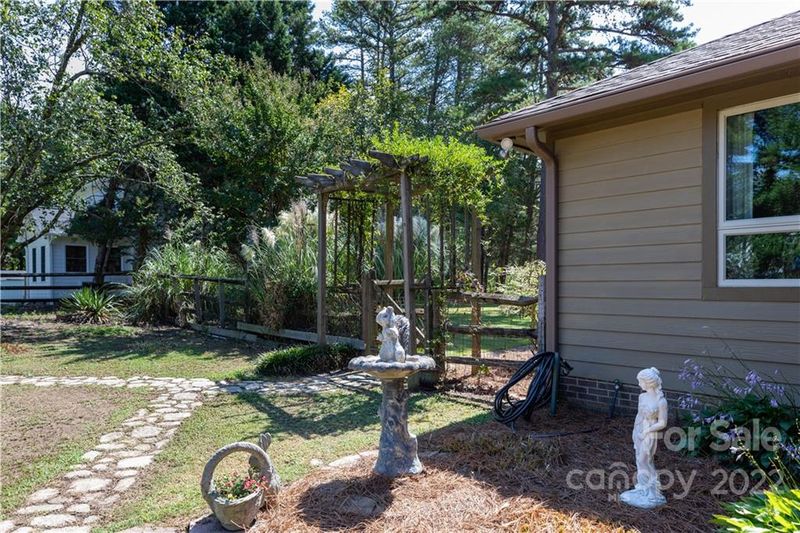 1536 Waterford Pl, Fort Mill, SC 29708