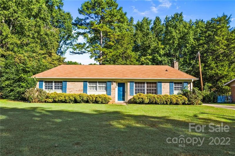 732 Vickery Dr, Charlotte, NC 28215