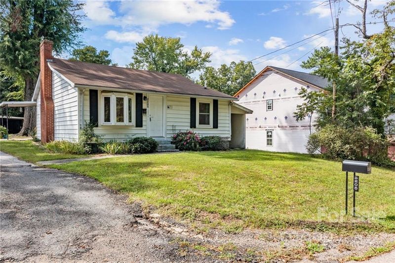 2205 Baylor St, Kannapolis, NC 28083