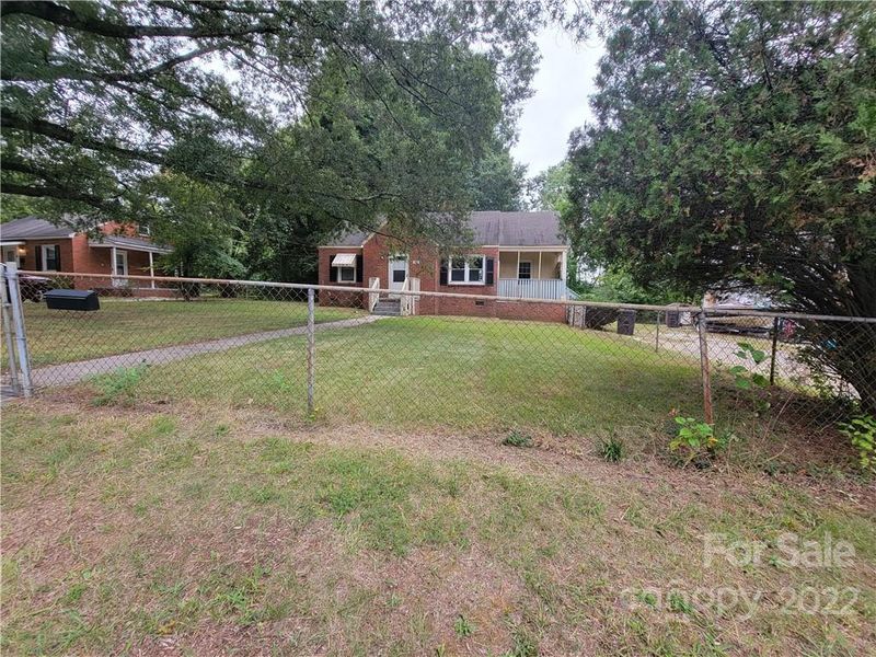 511 W Cama St, Charlotte, NC 28217