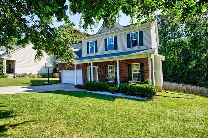 1010 Emerson Dr, Mooresville, NC 28115