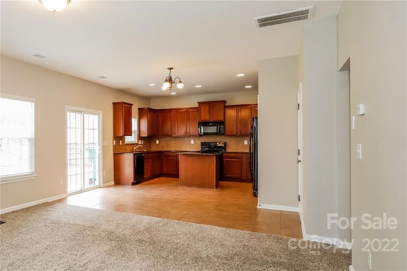6622 Hermsley Rd, Charlotte, NC 28278