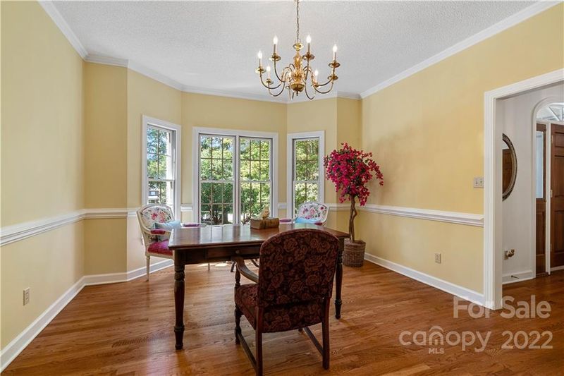212 Sue Ellen Ct, Gastonia, NC 28056