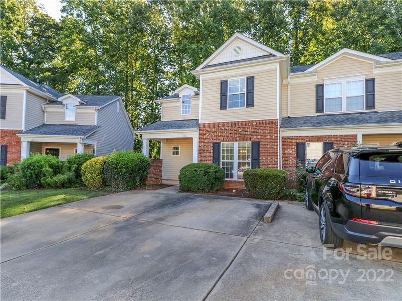 103 Ross Moore Ave, Charlotte, NC 28205