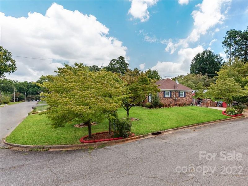 2501 Jacobs Rd, Gastonia, NC 28054