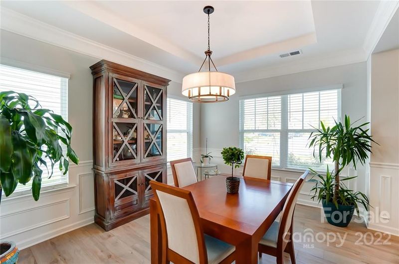 8400 Dumphries Dr, Huntersville, NC 28078