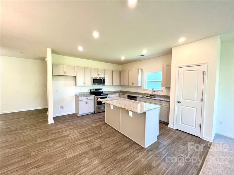 203 Fall Oak Ter, Mount Holly, NC 28120