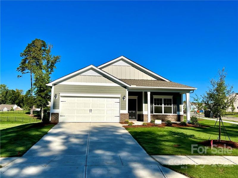 203 Fall Oak Ter, Mount Holly, NC 28120