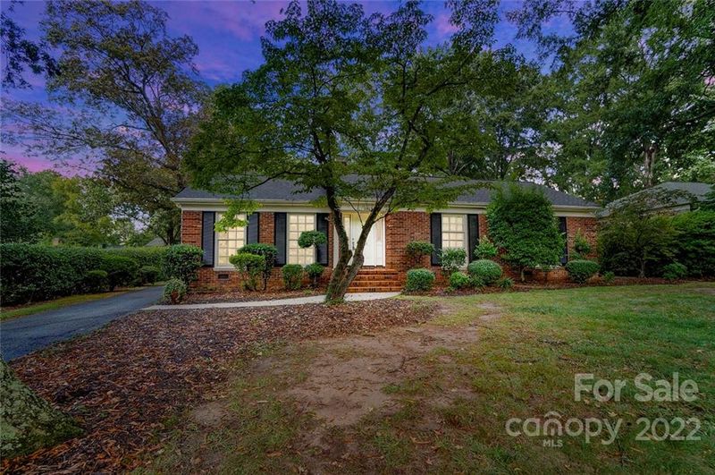 3813 Kitley Pl, Charlotte, NC 28210