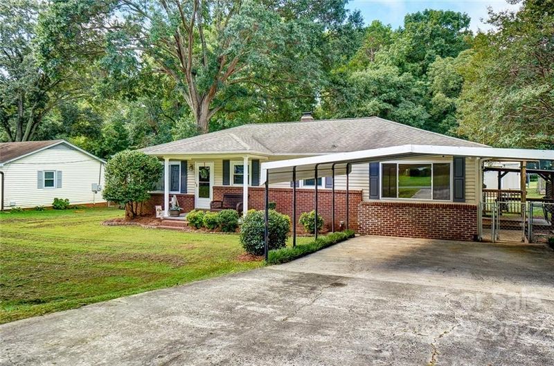 202 Fite Rd, Belmont, NC 28012