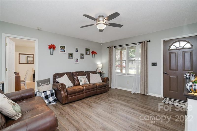 286 Link Dr, Iron Station, NC 28080