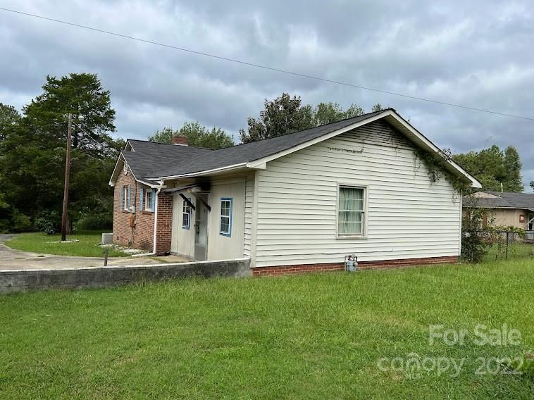 2583 S Lynwood Dr S, Lancaster, SC 29720