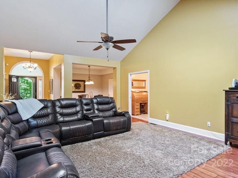 10631 Connell Mill Ln, Mint Hill, NC 28227