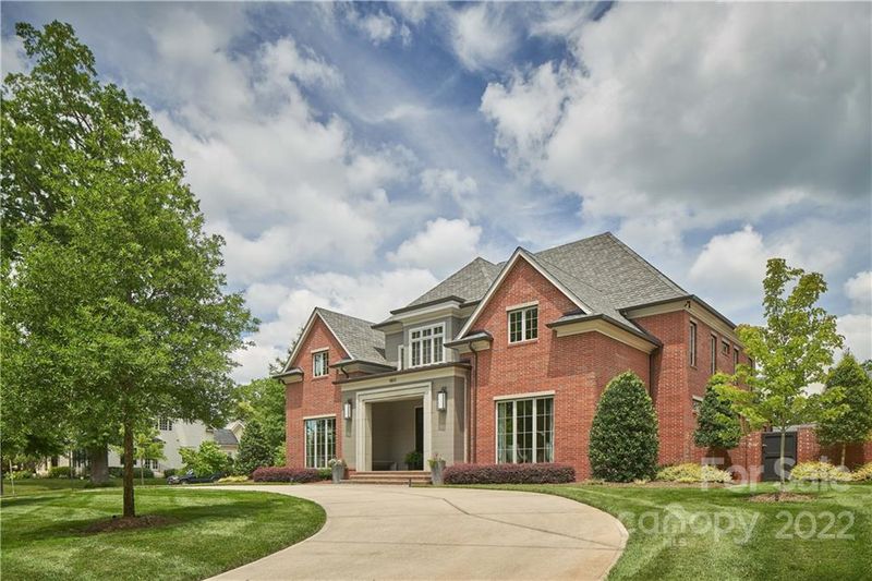 1903 Queens Rd W, Charlotte, NC 28207