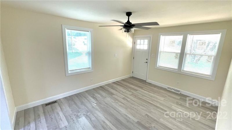 702 Oval St, Kannapolis, NC 28083