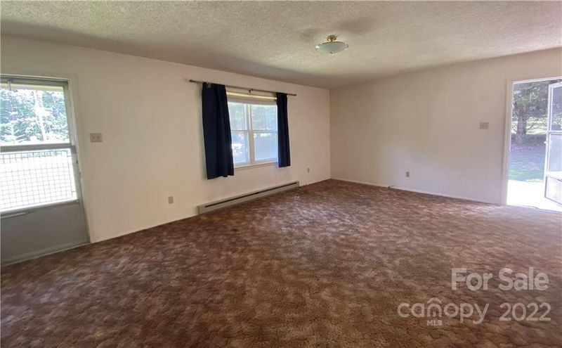2372 24th Street Dr NE, Hickory, NC 28601