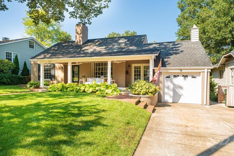 555 North Center St, Hickory, NC 28601