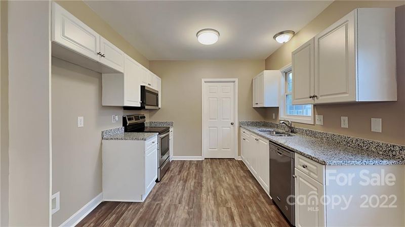 781 Chipmeadow Ln, York, SC 29745