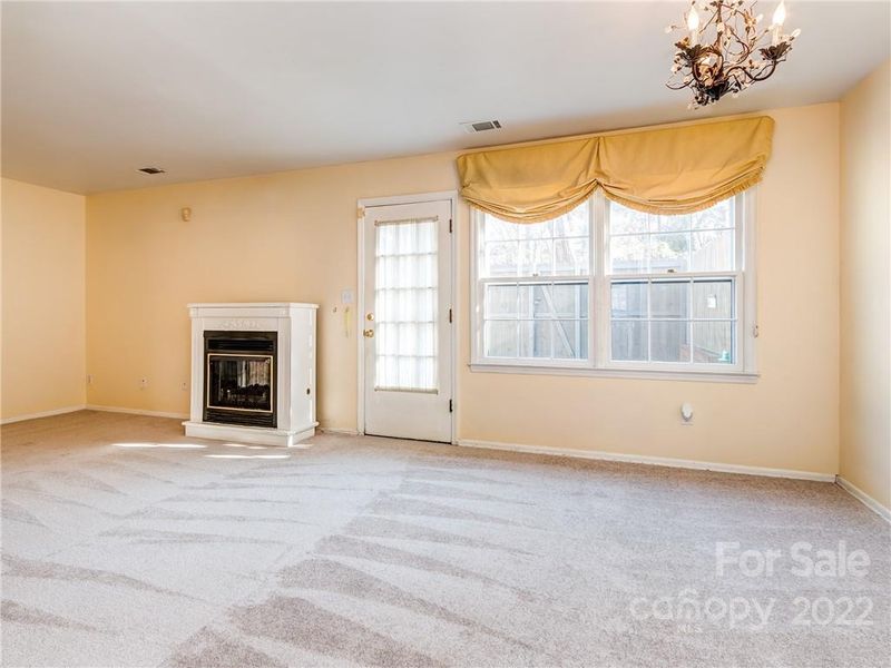 8071 Regent Park Ln, Charlotte, NC 28210
